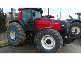   VALTRA 8600