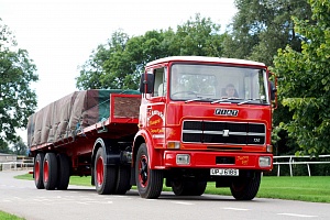   FIAT TRUCK 130