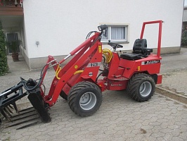   Schaffer () 214 Compact Loader