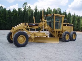   Caterpillar () 120B Road Scraper