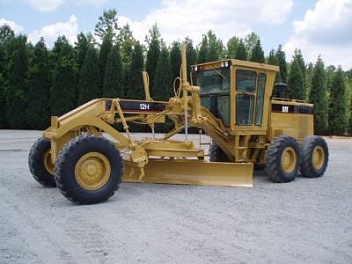   CATERPILLAR () 120B Road Scraper