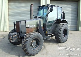   Valtra () 665