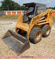   Daewoo () DSL801 Skid Steer Loader