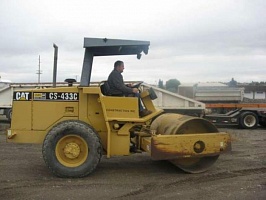   Caterpillar () CS-433C