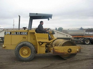   CATERPILLAR () CS-433C