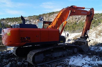   HITACHI () ZX350 Excavator