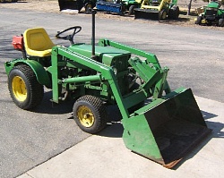   John deere ( ) 110 Loader