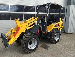   MUSTANG 506 Skid Steer Loader