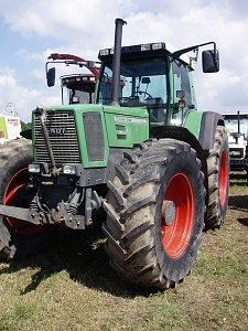   FENDT () Favorit 824