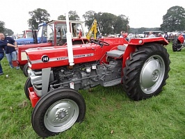   MASSEY FERGUSON COMBINE 148