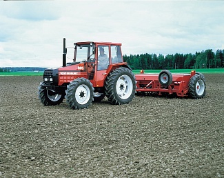   VALTRA () 805