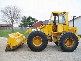   Caterpillar () 910