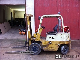   YALE FORK LIFT GLP032