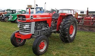   MASSEY FERGUSON COMBINE 178