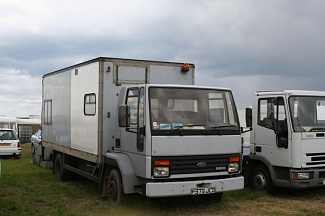   FORD () Cargo 0813