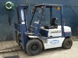   Komatsu () C240 Fork Lift