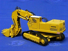   Liebherr () R971