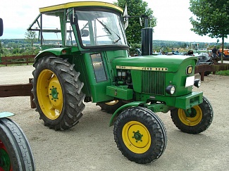   JOHN DEERE ( ) 1020