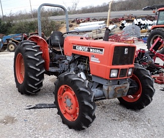   KUBOTA () M5030