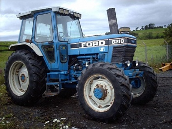   FORD CONSTRUCTION EQUIPMENT () 8210