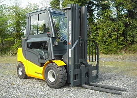   YALE FORK LIFT Jungheinrich