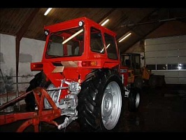   MASSEY FERGUSON COMBINE 1104