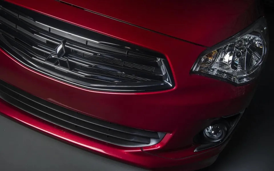 Новый недорогой седан от Mitsubishi Новый недорогой седан от Mitsubishi