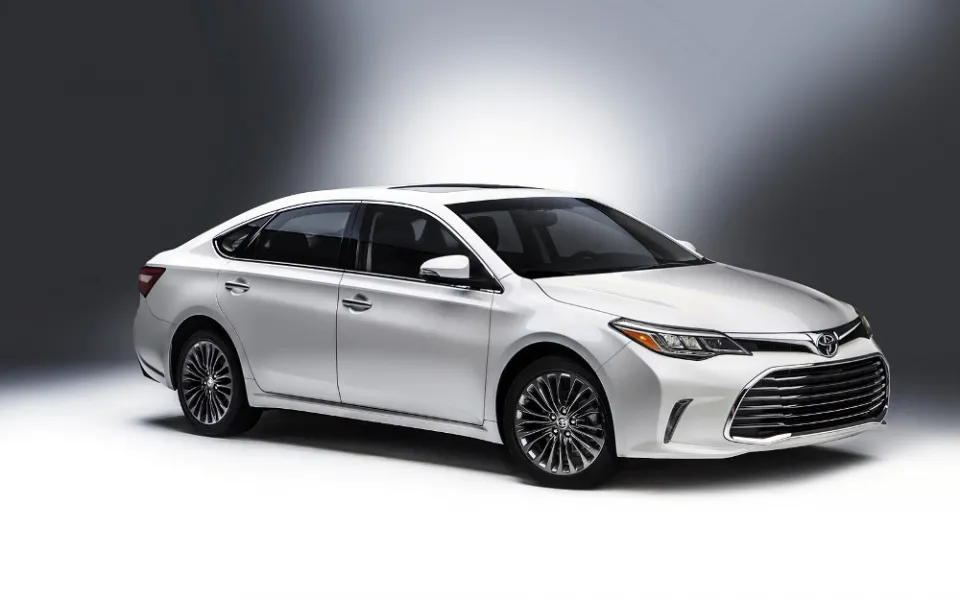 Чикагская премьера Toyota Avalon