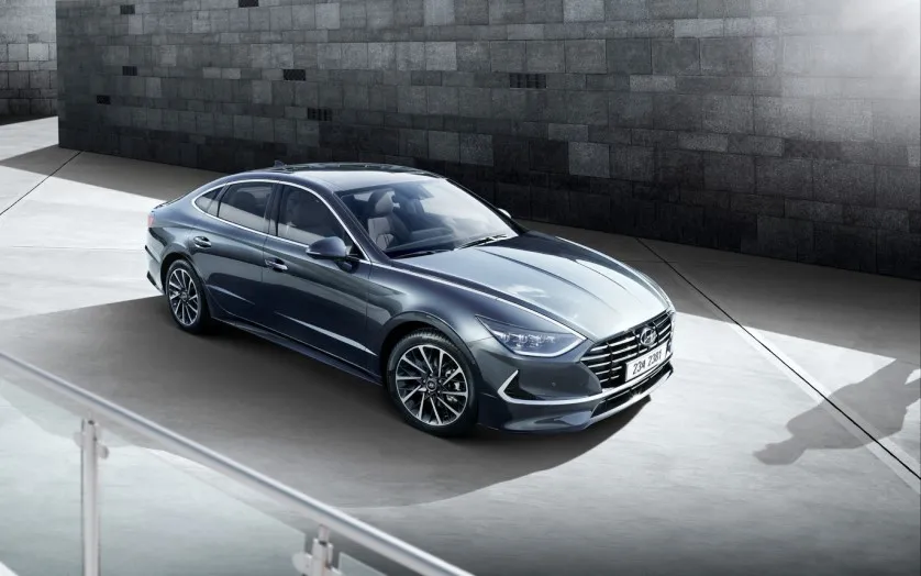 Новый седан Hyundai готовится к российским продажам Новый седан Hyundai готовится к российским продажам