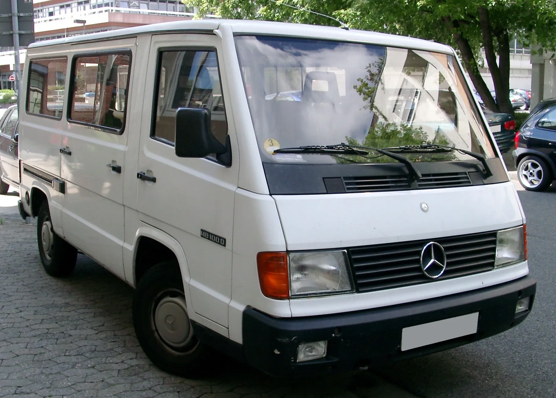 Mercedes MB 100 кемпер