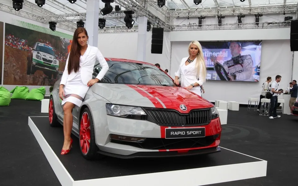 Skoda представила концепт Rapid Sport Skoda представила концепт Rapid Sport