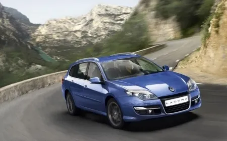 Компания Renault готова к Международному автосалону в Париже Компания Renault готова к Международному автосалону в Париже