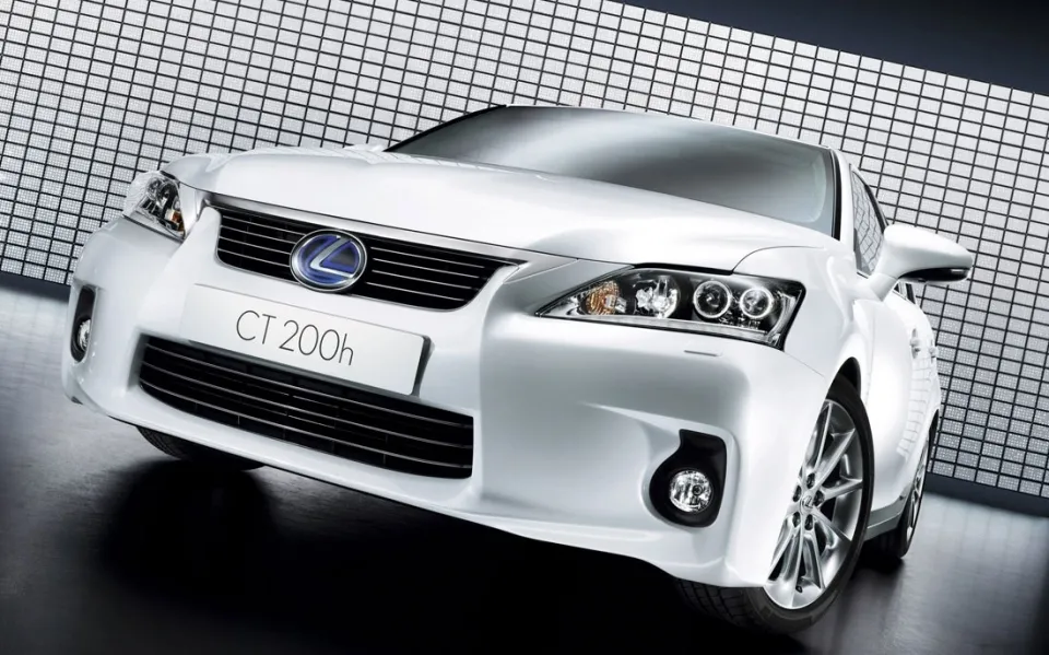 Модель CT 200h – самый маленький Lexus в истории компании Модель CT 200h – самый маленький Lexus в истории компании